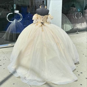 Off Shoulder Champagne Quince Dress Sweetheart Crystal Ball Gown Metallic Sequin 15 Dresses