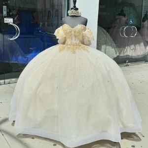 Off Shoulder Champagne Quince Dress Sweetheart Crystal Ball Gown Metallic Sequin 15 Dresses