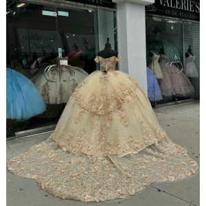 Off Shoulder Champagne Quince Dress Sweetheart Neck Ball Gown Crystal 15 Dresses With 3D Floral Appliques