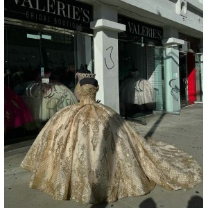 Off Shoulder Champagne Quinceanera Dresses Sweetheart Ball Gown Metallic Sequin 15 Dress