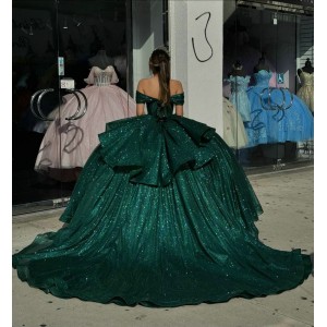 Off Shoulder Emerald Green Quince Dress Sweetheart Neck Crystal Ball Gown Metallic Sequin 15 Dresses