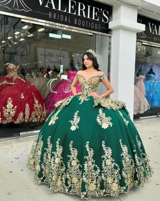 Off Shoulder Emerald Green Quinceanera Dress Sweetheart Metallic Sequin 15 Dresses