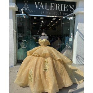 Off Shoulder Gold Quinceanera Dress Sweetheart Neck 15 Dresses With 3D Floral Appliques