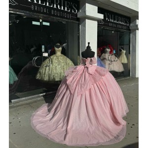 Off Shoulder Pink Quinceanera Dresses Sweetheart Neck Metallic Pearl Sequin 15 Dress With Bow