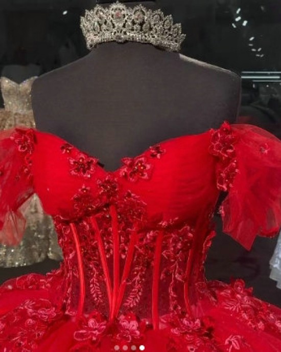 Off Shoulder Red Quinceanera Dresses Sweetheart Neck Lace Appliques 15 Dress