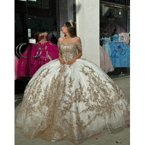 Scoop Neck Champagne Quinceanera Dresses Spaghetti Strap Ball Gown Metallic Sequin 15 Dress