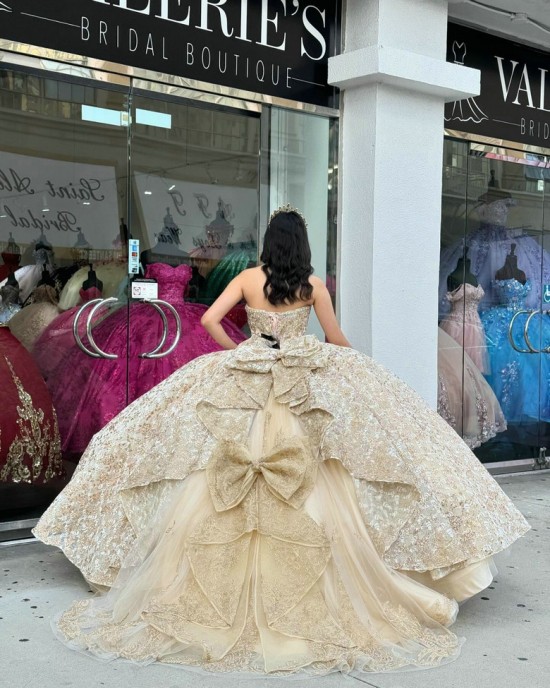 Strapless Champagne Quinceanera Dress Sweetheart Crystal Ball Gown Metallic Sequin 15 Dresses With Bow