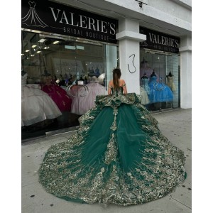 Sweetheart Neck Emerald Green Quinceanera Dresses Off Shoulder Ball Gown Metallic Sequin 15 Dress