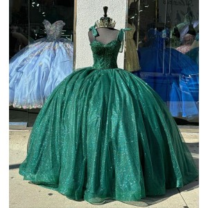 Sweetheart Neck Emerald Green Quinceanera Dresses Spaghetti Strap Ball Gown Metallic Sequin Beading 15 Dress