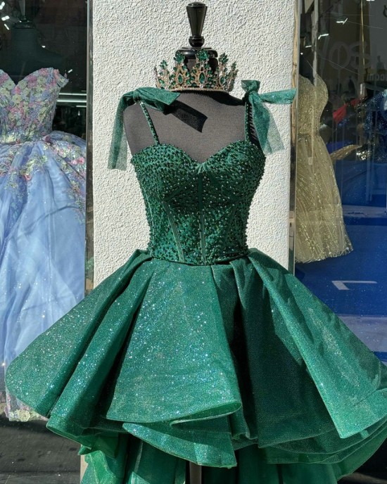 Sweetheart Neck Tiered Emerald Green Quinceanera Dresses Spaghetti Strap Ball Gown Metallic Sequin Beading 15 Dress