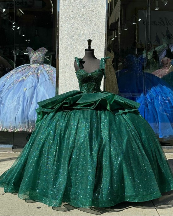 Sweetheart Neck Tiered Emerald Green Quinceanera Dresses Spaghetti Strap Ball Gown Metallic Sequin Beading 15 Dress