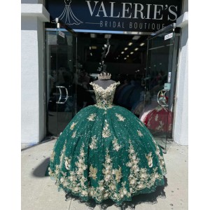 V Neck Green Quinceanera Dress Off Shoulder 15 Dresses With 3D Floral Appliques