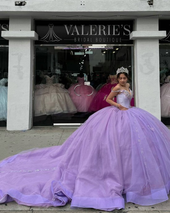 V Neck Lilac Quinceanera Dresses Off Shoulder Ball Gown Metallic Sequin Crystal 15 Dress