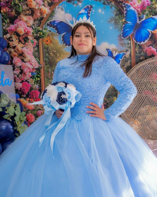 Long Sleeve Sky Blue Quinceanera Dress Lace Appliques High Neck 15 Dresses