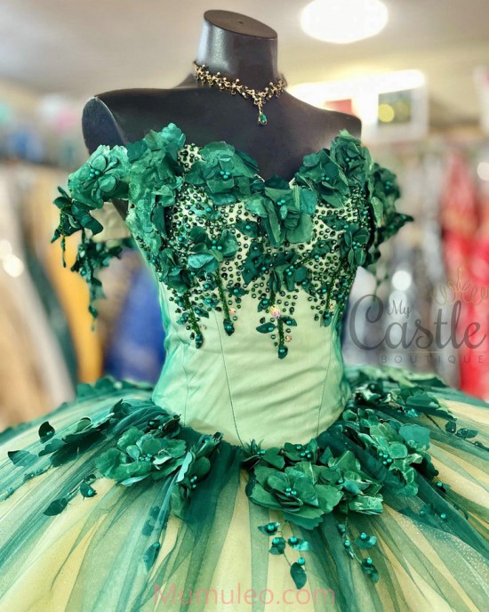 Off Shoulder Green On White Quinceanera Dresses Sweetheart Neck 15 Dress With 3D Flowers