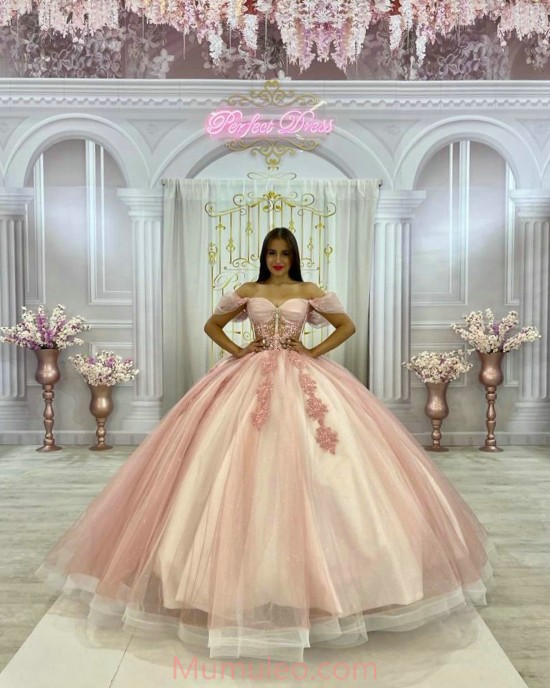 Off Shoulder Pink Quinceanera Dresses Crystal Sequin Sweetheart Neck 15 Dress