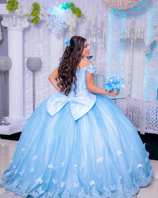 Off Shoulder Sky Blue Quinceanera Dress Lace Appliques Sweetheart Neck 15 Dresses With Bow