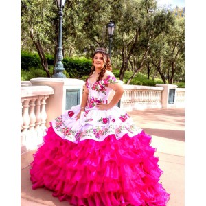 Ruffle Off Shoulder White On Pink Quinceanera Dress Lace Appliques Sweetheart Neck 15 Dresses