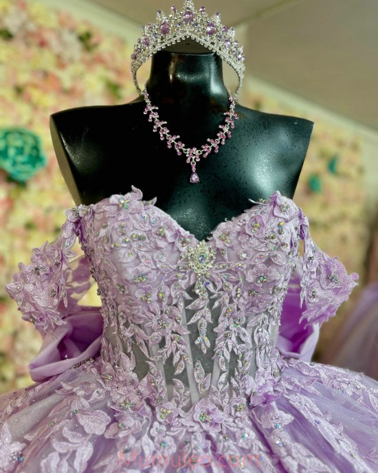 Off Shoulder Lilac Quinceanera Dresses Sweetheart Neck Lace Appliques 15 Dress With Bow