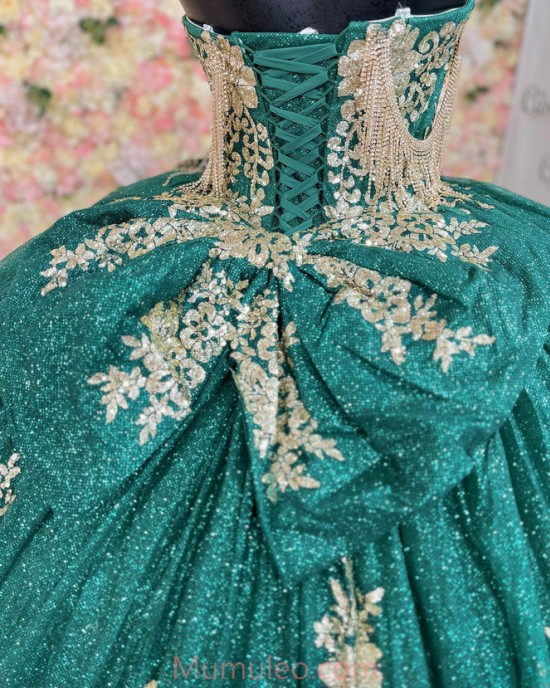 Sleeveless Emerald Green Quinceanera Dresses Lace Appliques Sweetheart Neck 15 Dress With Bow