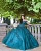 Off Shoulder Emerald Green Quinceanera Dress Lace Appliques V Neck 15 Dresses