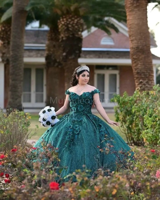 Off Shoulder Emerald Green Quinceanera Dress Metallic Sequin Sweetheart Neck 15 Dresses With 3D Flowers