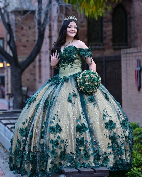 Off Shoulder Green On Nude Quinceanera Dress Sweetheart Neck 15 Dresses With 3D Flowers