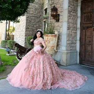 Off Shoulder Pink Quinceanera Dress Sweetheart Neck 3D Flowers 15 Dresses