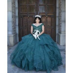 Off Shoulder Tiered Emerald Green Quinceanera Dress Lace Appliques Sweetheart Neck 15 Dresses