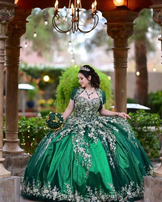 Sleeveless Emerald Green Quinceanera Dress Sweetheart Neck Lace Appliques 15 Dresses