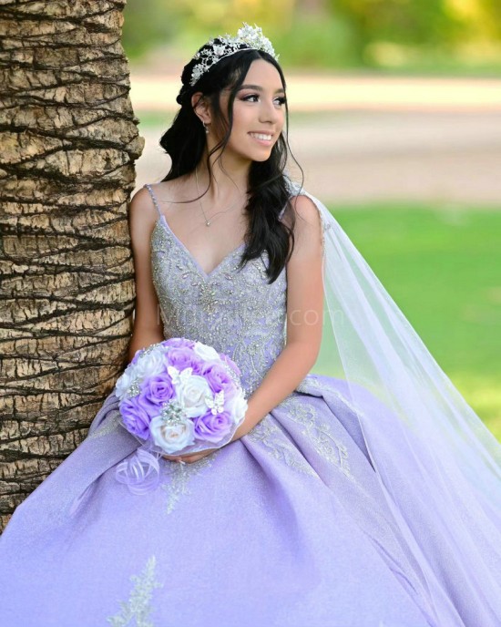 Sleeveless Lilac Quinceanera Dress Metallic Sequin V Neck 15 Dresses