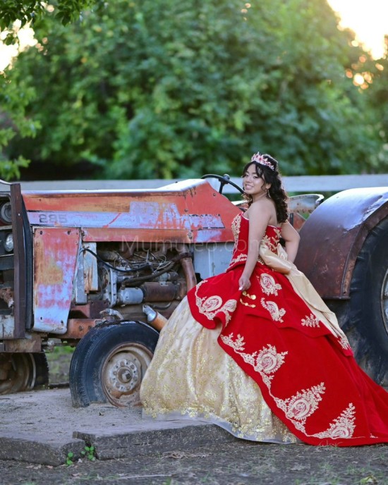 Sweetheart Neck Champagne On Red Quinceanera Dress Lace Appliques Sleeveless 15 Dresses