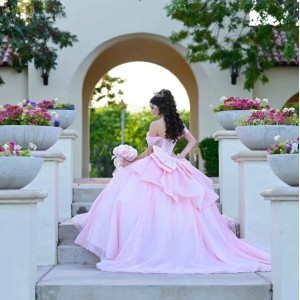 Sweetheart Neck Pink Quinceanera Dress Metallic Sequin Off Shoulder 15 Dresses With Bow