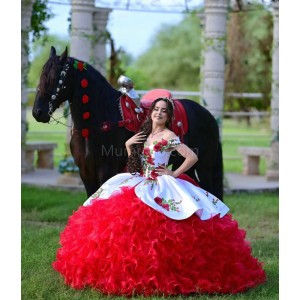 Sweetheart Neck Ruffled Red On White Quinceanera Dress Lace Appliques Sleeveless 15 Dresses