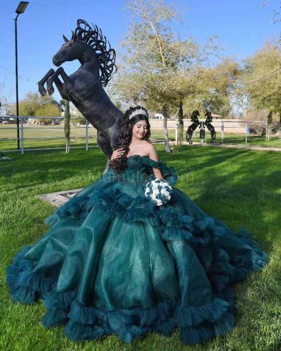 Sweetheart Neck Tiered Emerald Green Quinceanera Dress Off Shoulder 15 Dresses