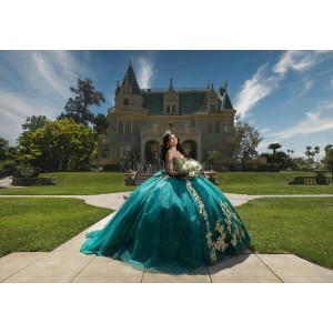 Off Shoulder Emerald Green Quinceanera Dresses Crystal Lace Appliques Sweetheart Neck 15 Dress