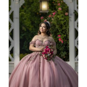 Off Shoulder Pink Quinceanera Dresses Lace Appliques Sweetheart Neck 15 Dress