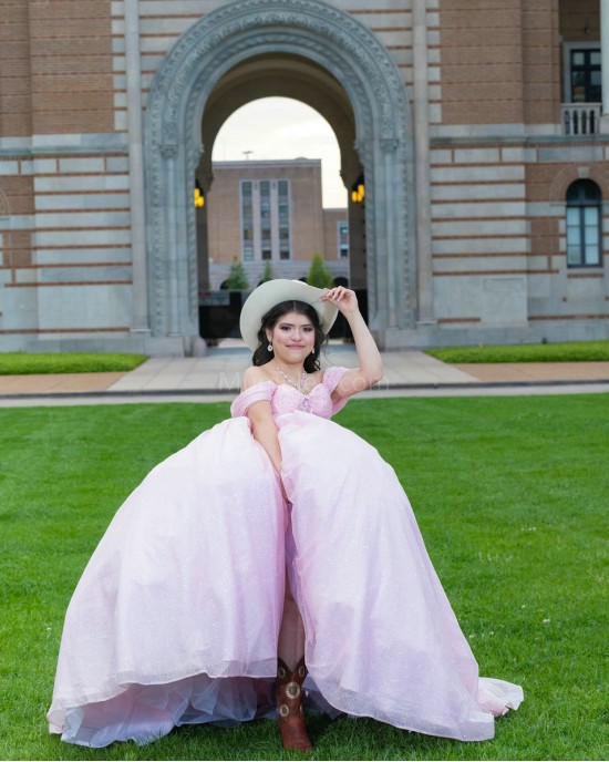 Pink Off Shoulder Quinceanera Dress Sweetheart Neck 15 Dresses With Bow