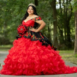 Ruffled Red Quinceanera Dress Lace Appliques Off Shoulder 15 Dresses