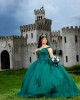 Spaghetti Strap Emerald Green Quinceanera Dress Lace Appliques Sweetheart Neck 15 Dresses