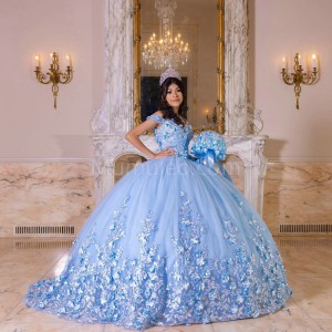 Sweetheart Neck Sky Blue Quinceanera Dress Lace Appliques Off Shoulder 15 Dresses