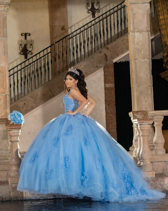 V Neck Blue Quinceanera Dress Lace Appliques Sleeveless 15 Dresses