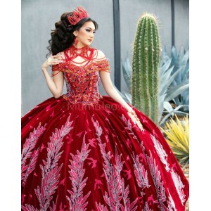 Burgundy Off Shoulder Quinceanera Dress Lace Appliques Sweetheart Neck 15 Dresses