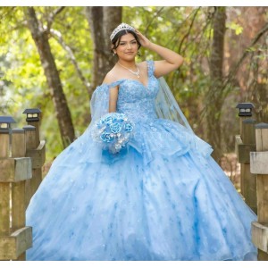 Cape Sleeve Sky Blue Quinceanera Dress Lace Appliques Sweetheart Neck 15 Dresses