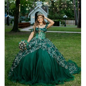 Emerald Green Off Shoulder Quinceanera Dress Lace Appliques Sweetheart Neck 15 Dresses