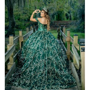 Emerald Green Off Shoulder Quinceanera Dress Lace Appliques Sweetheart Neck 15 Dresses