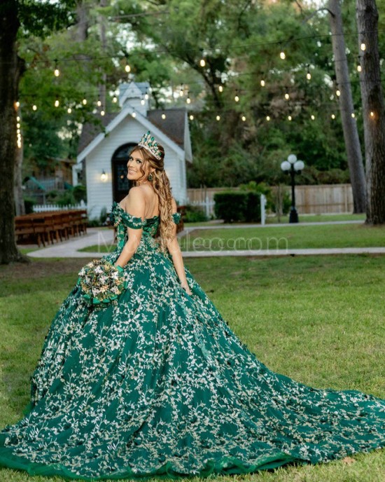 Emerald Green Off Shoulder Quinceanera Dress Lace Appliques Sweetheart Neck 15 Dresses