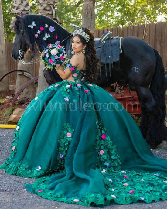 Emerald Green Off Shoulder Quinceanera Dress Sweetheart Neck 15 Dresses With 3D Flowers