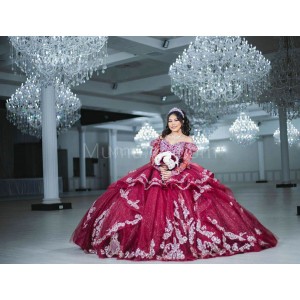 Long Sleeve Burgundy Quinceanera Dress Lace Appliques V Neck 15 Dresses