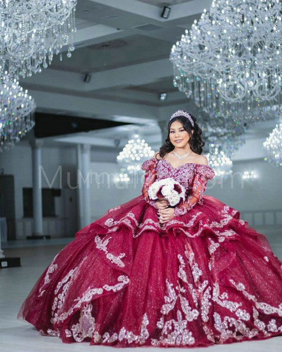 Long Sleeve Burgundy Quinceanera Dress Lace Appliques V Neck 15 Dresses